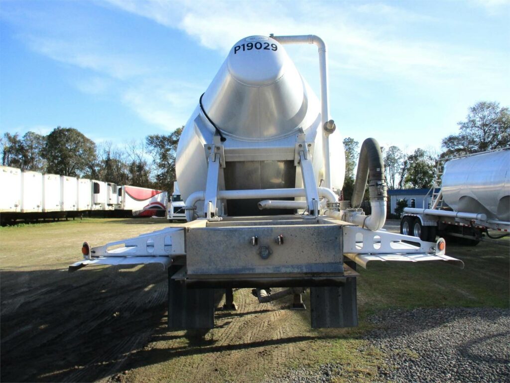 2019 Southern Welding ALUMINUM 1000 CUBIC FT PNEUMATIC TANKER