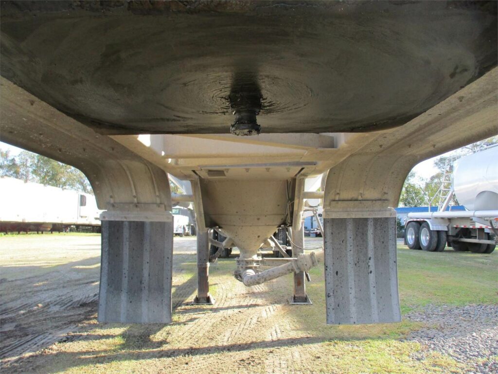 2019 Southern Welding ALUMINUM 1000 CUBIC FT PNEUMATIC TANKER