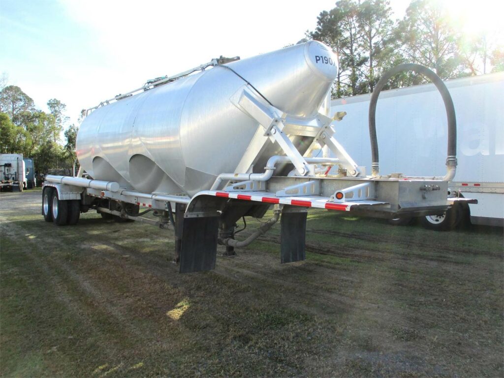 2020 Southern Welding ALUMINUM 1000 CUBIC FT PNEUMATIC TANKER