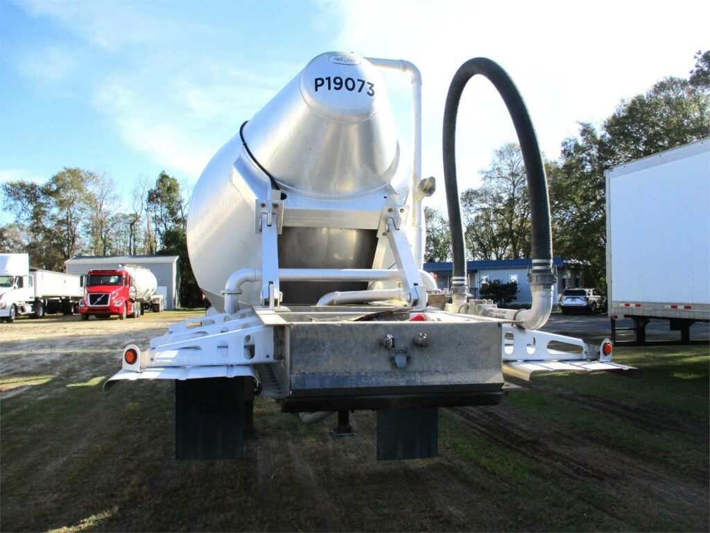 2020 Southern Welding ALUMINUM 1000 CUBIC FT PNEUMATIC TANKER