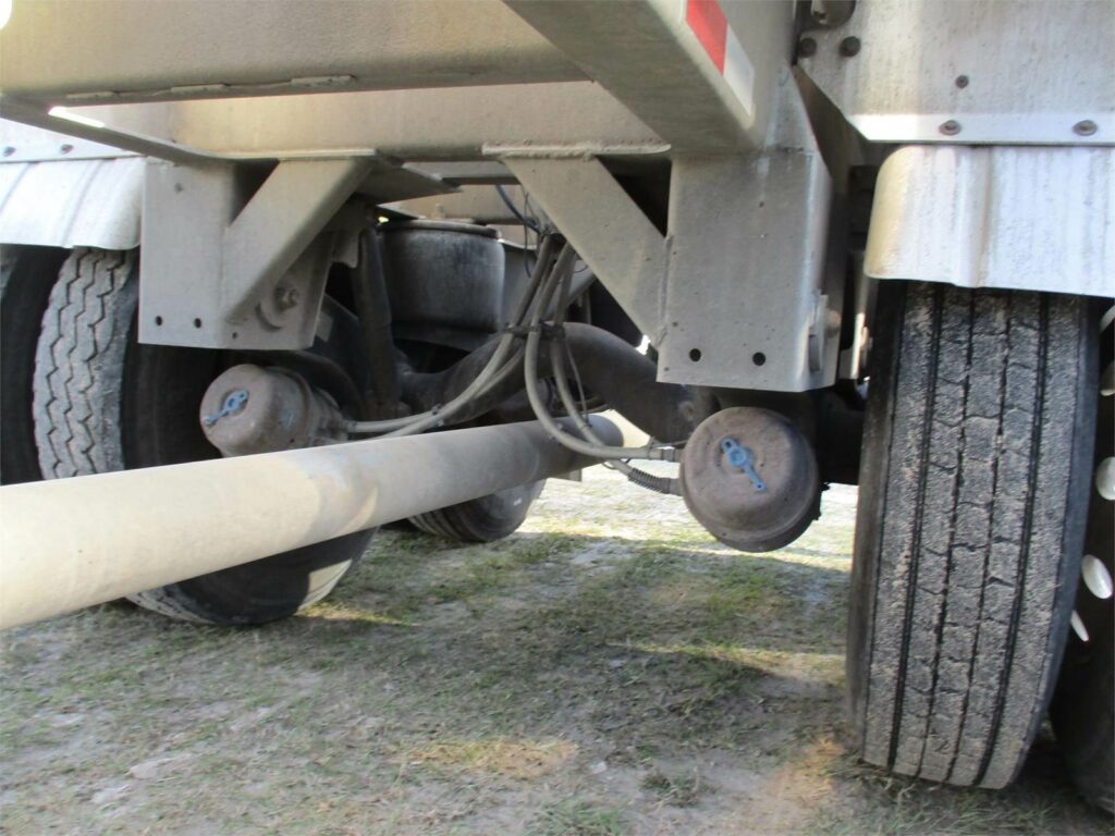 2020 Southern Welding ALUMINUM 1000 CUBIC FT PNEUMATIC TANKER