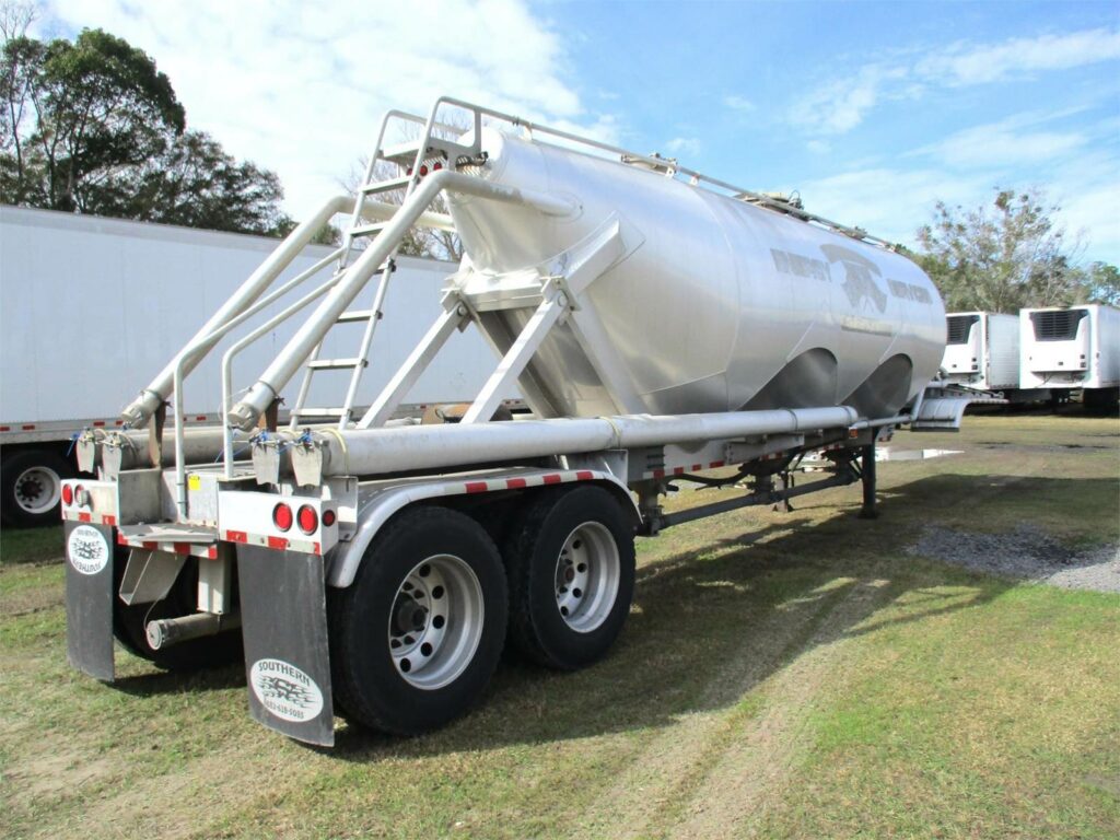 2019 Southern Welding ALUMINUM 1000 CUBIC FT PNEUMATIC TANKER