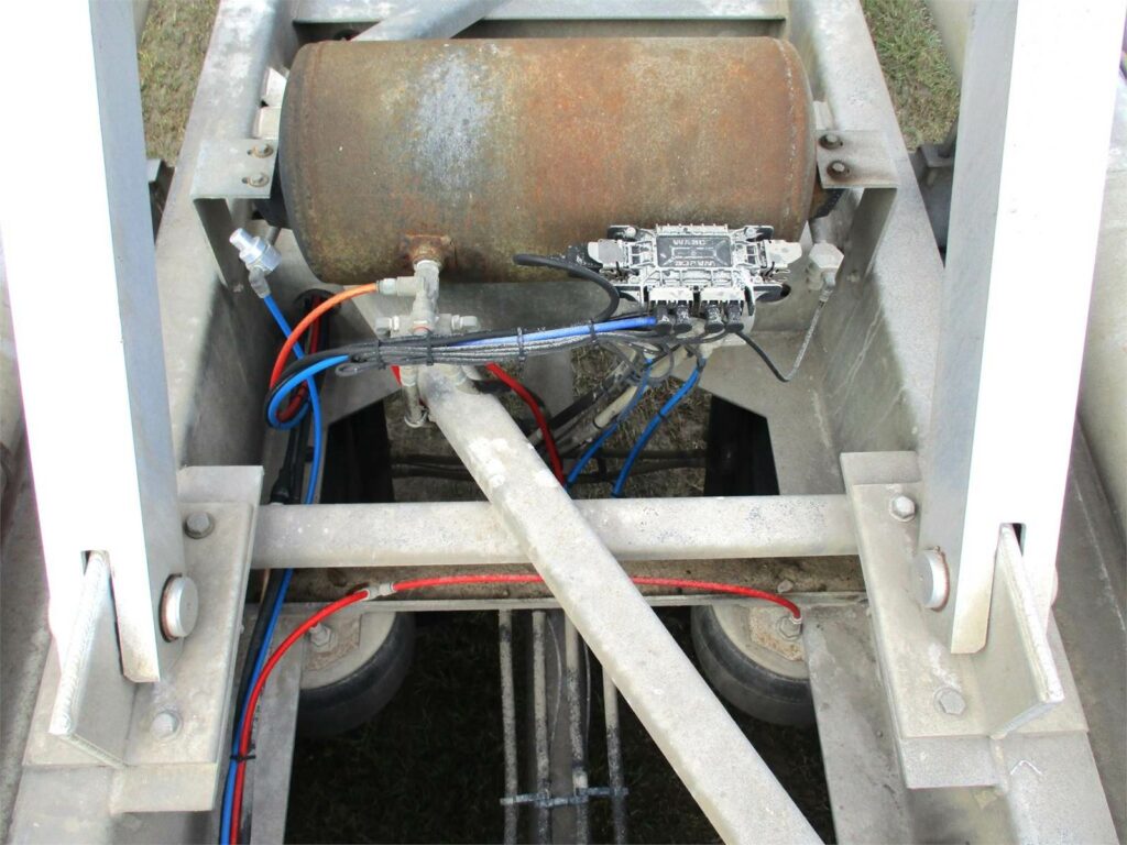 2019 Southern Welding ALUMINUM 1000 CUBIC FT PNEUMATIC TANKER