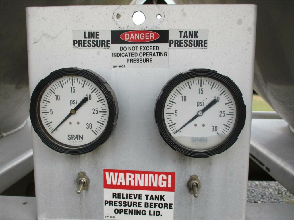 2019 Southern Welding ALUMINUM 1000 CUBIC FT PNEUMATIC TANKER