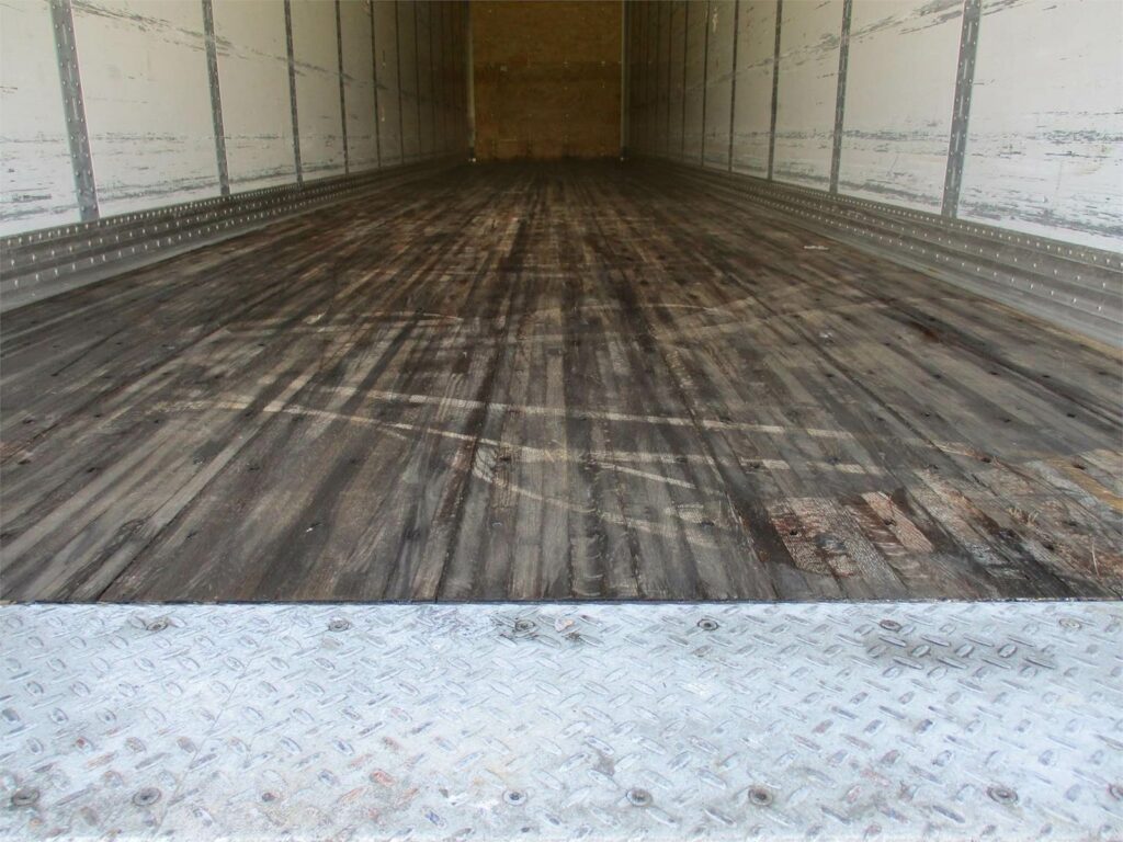 2020 Great Dane 53×102