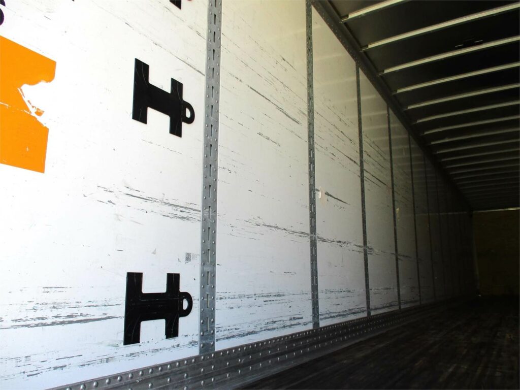 2020 Great Dane 53×102