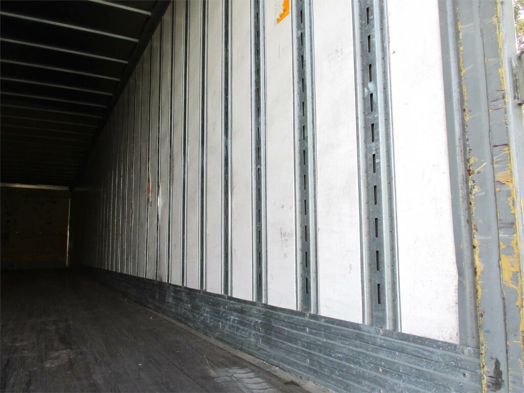 2020 Great Dane 53×102