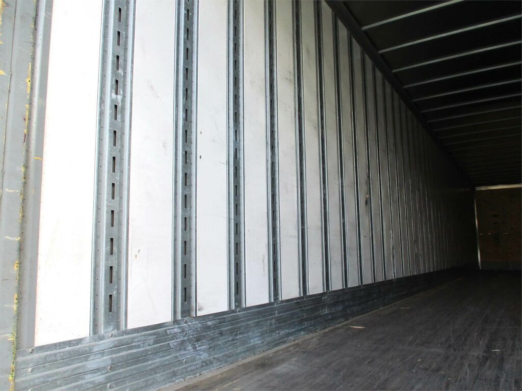 2020 Great Dane 53×102