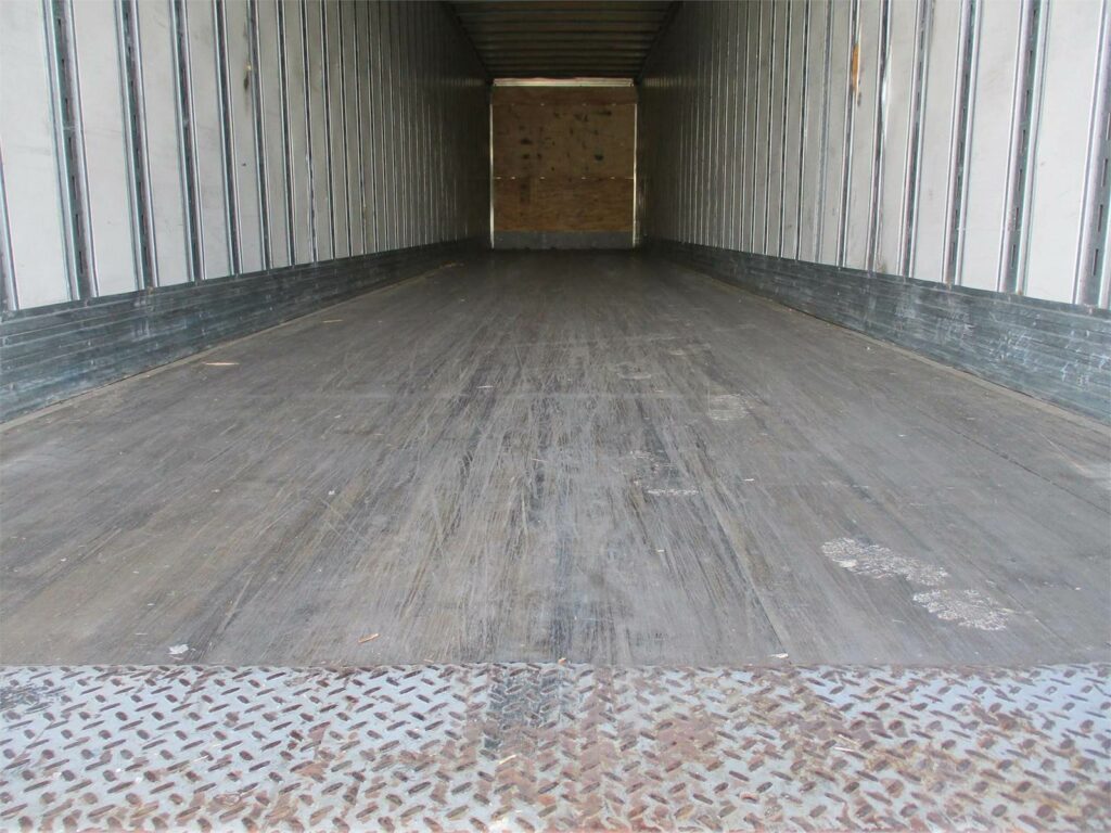 2020 Great Dane 53×102