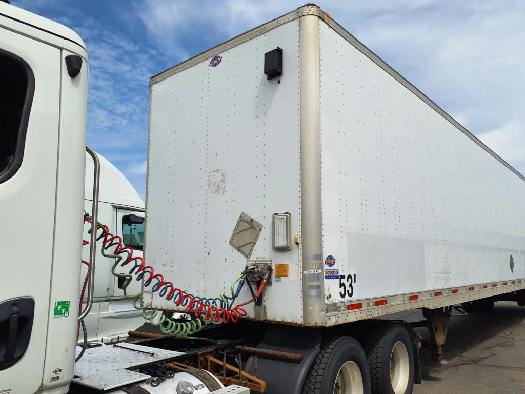 2011 UTILITY 4000DX 53 ft Dry Van Trailer – Swing Door, Air Ride