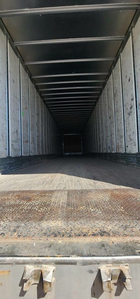 2013 UTILITY 4000DX 53 ft Dry Van Trailer – Swing Door, Leaf Springs