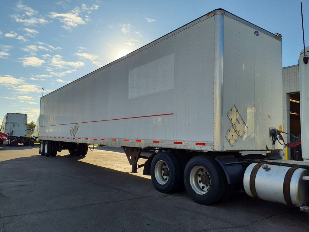 2012 UTILITY 4000DX 53 ft Dry Van Trailer – Swing Door, Air Ride