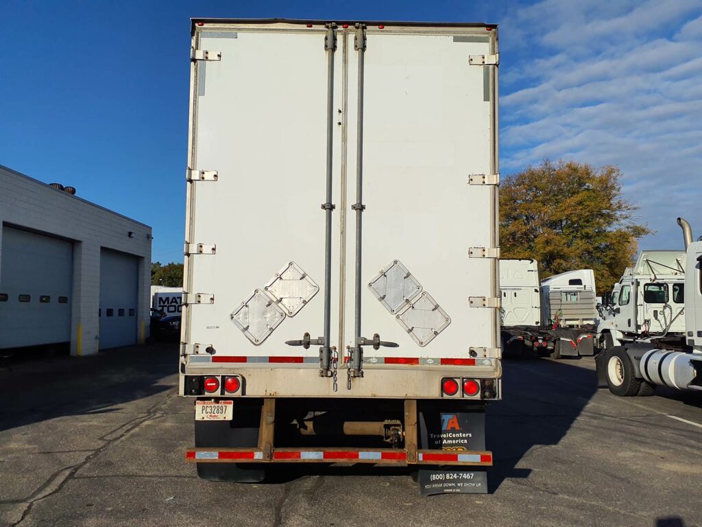 2012 UTILITY 4000DX 53 ft Dry Van Trailer – Swing Door, Air Ride