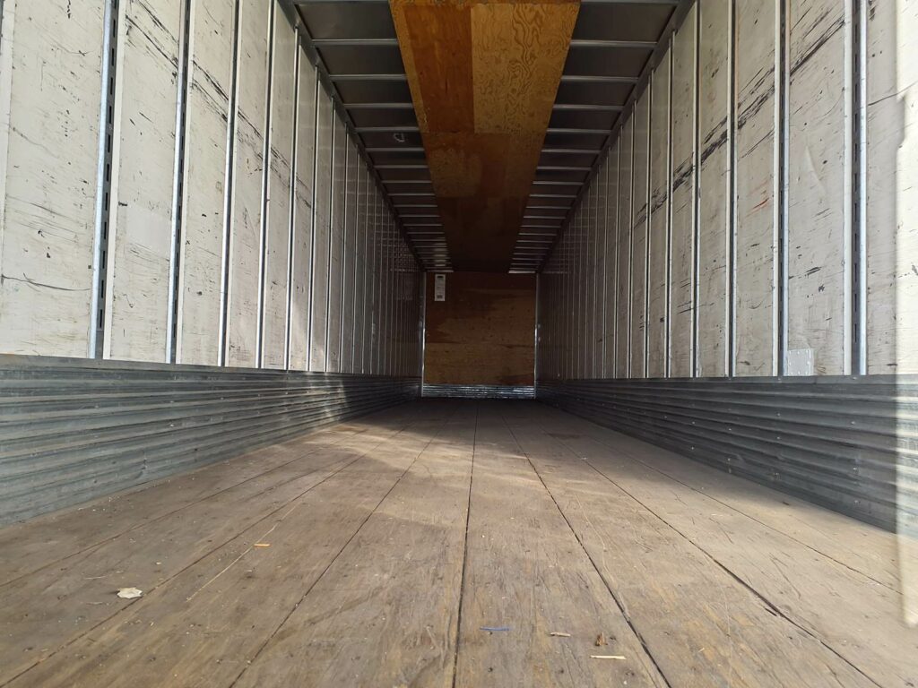 2012 UTILITY 4000DX 53 ft Dry Van Trailer – Swing Door, Air Ride