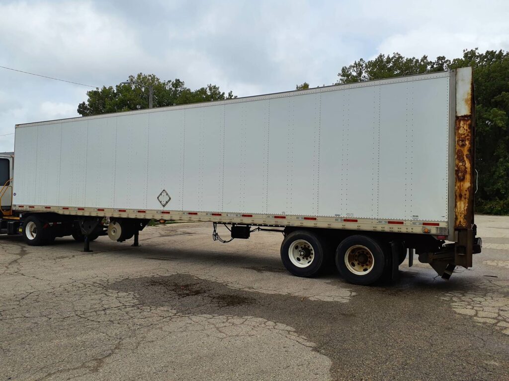 2009 UTILITY 45 ft Dry Van Trailer – Roll up Door, Air Ride, Liftgate