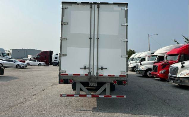 2012 Vanguard VXP 53 ft Dry Van Trailer – Swing Door, Air Ride