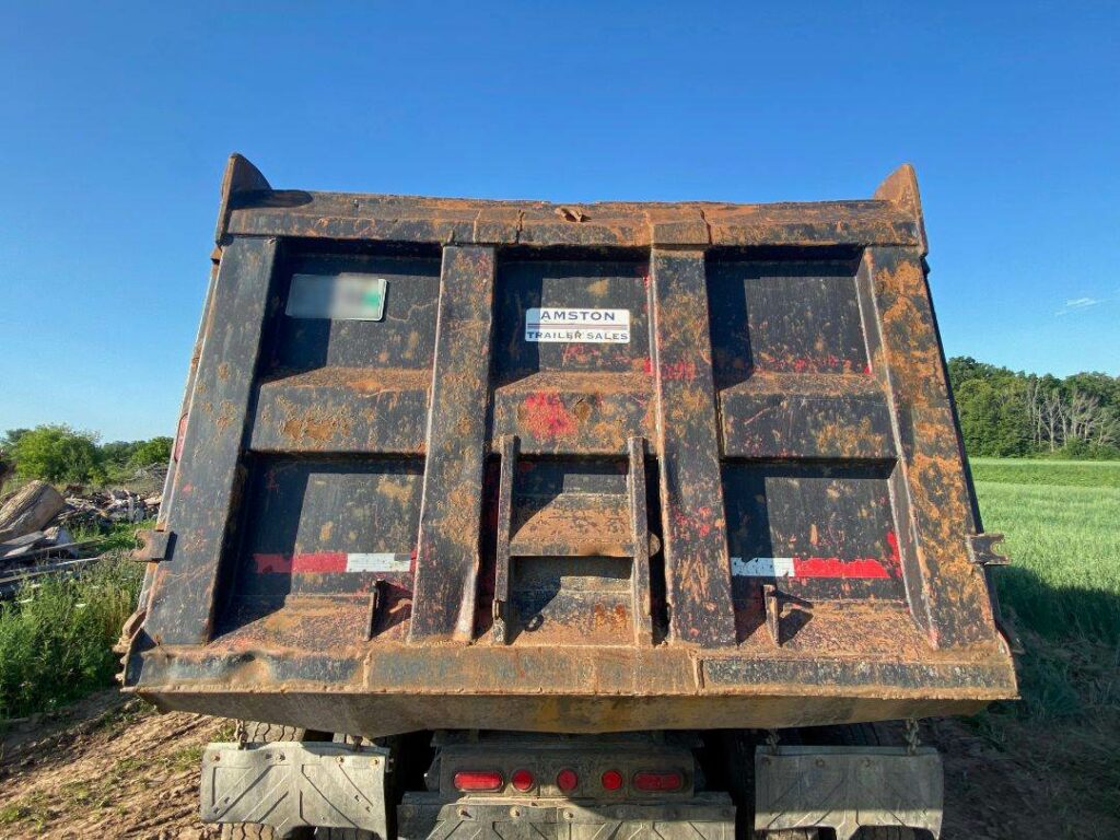 1995 Mack CL713 Dump Truck