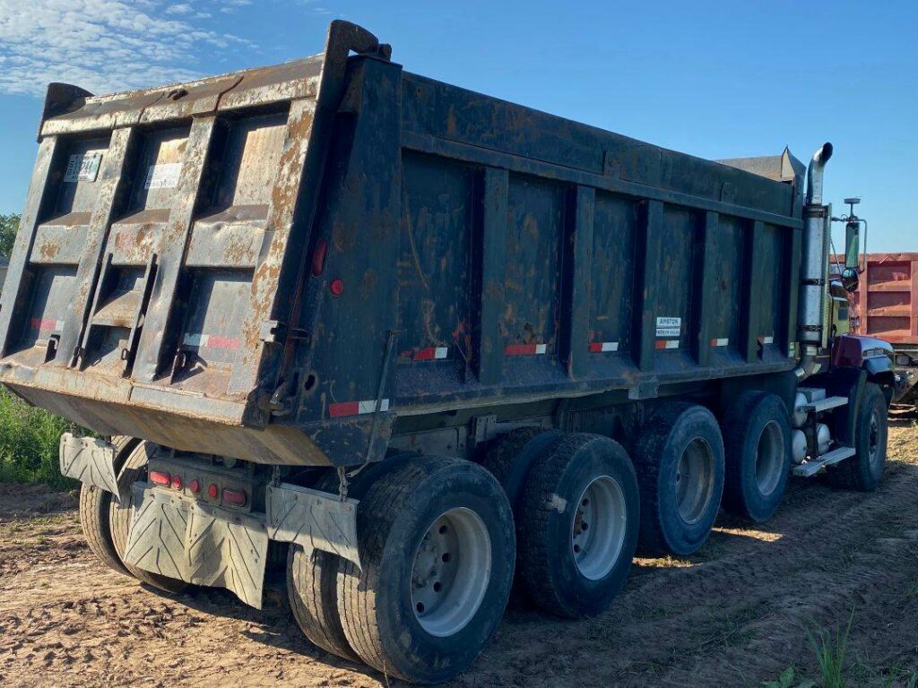 1995 Mack CL713 Dump Truck