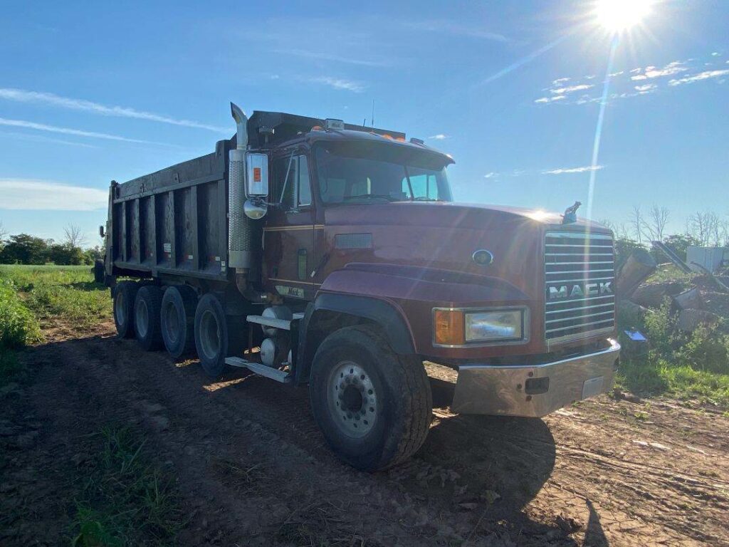 1995 Mack CL713 Dump Truck