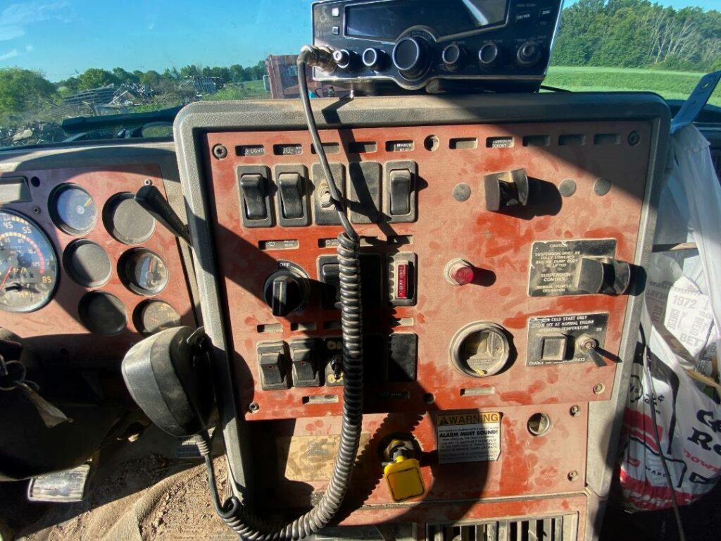 1995 Mack CL713 Dump Truck