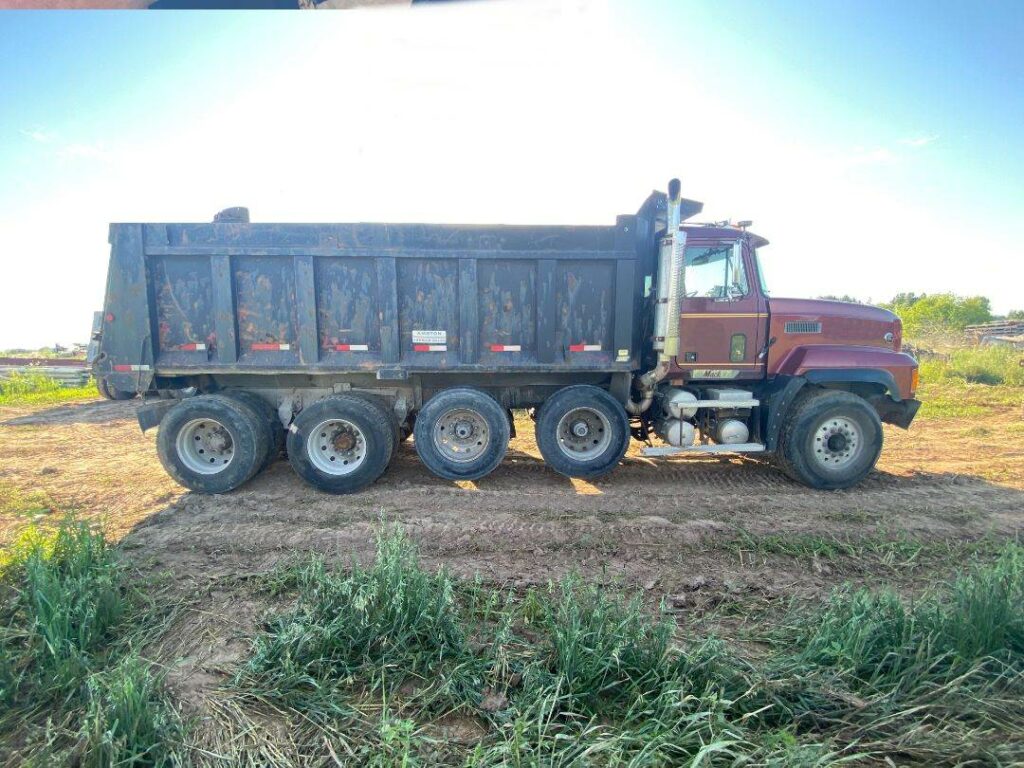 1995 Mack CL713 Dump Truck