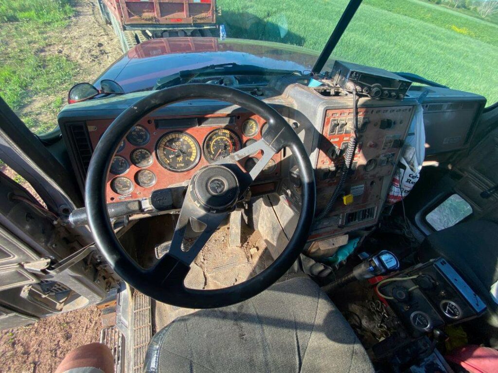 1995 Mack CL713 Dump Truck