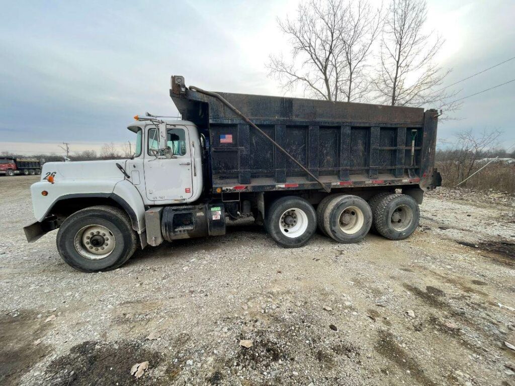 1997 Mack RB688S Dump Truck