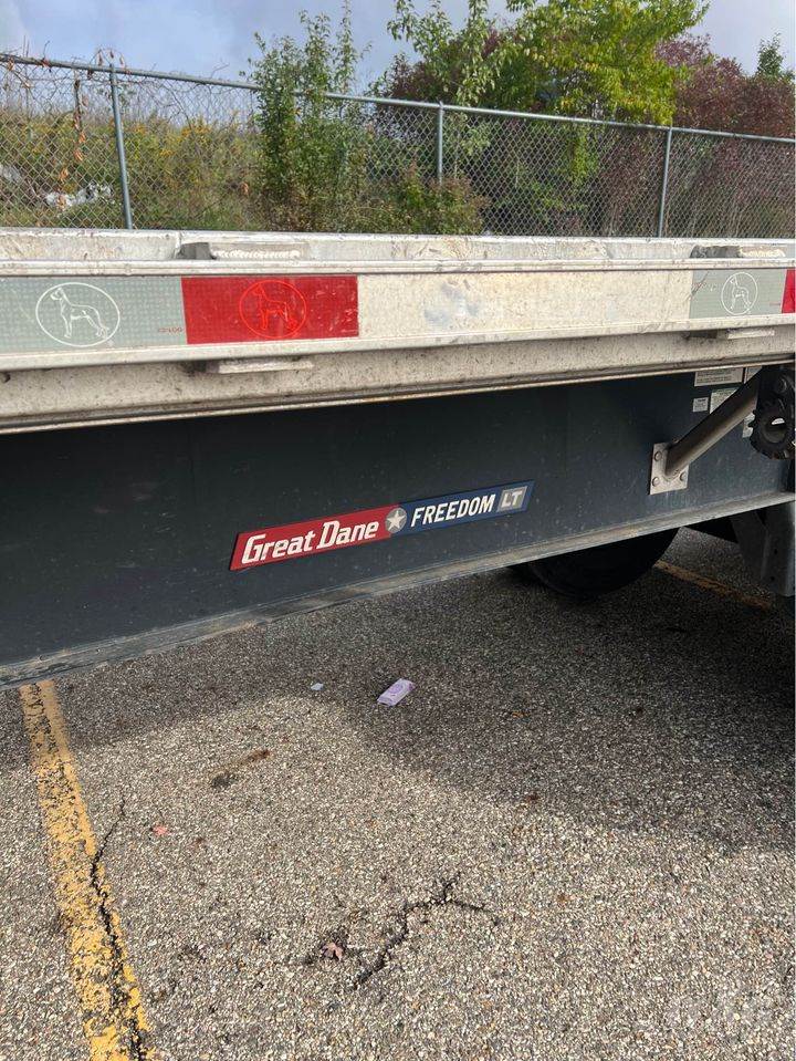 2017 Great Dane 48ft Flatbed Trailer – Combo, Aluminum Floor, Fixed Spread Axle, Toolbox