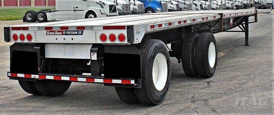 2020 Great Dane 48ft Flatbed Trailer – Combo, Aluminum Floor, Fixed Spread Axle, Pipe Stakes