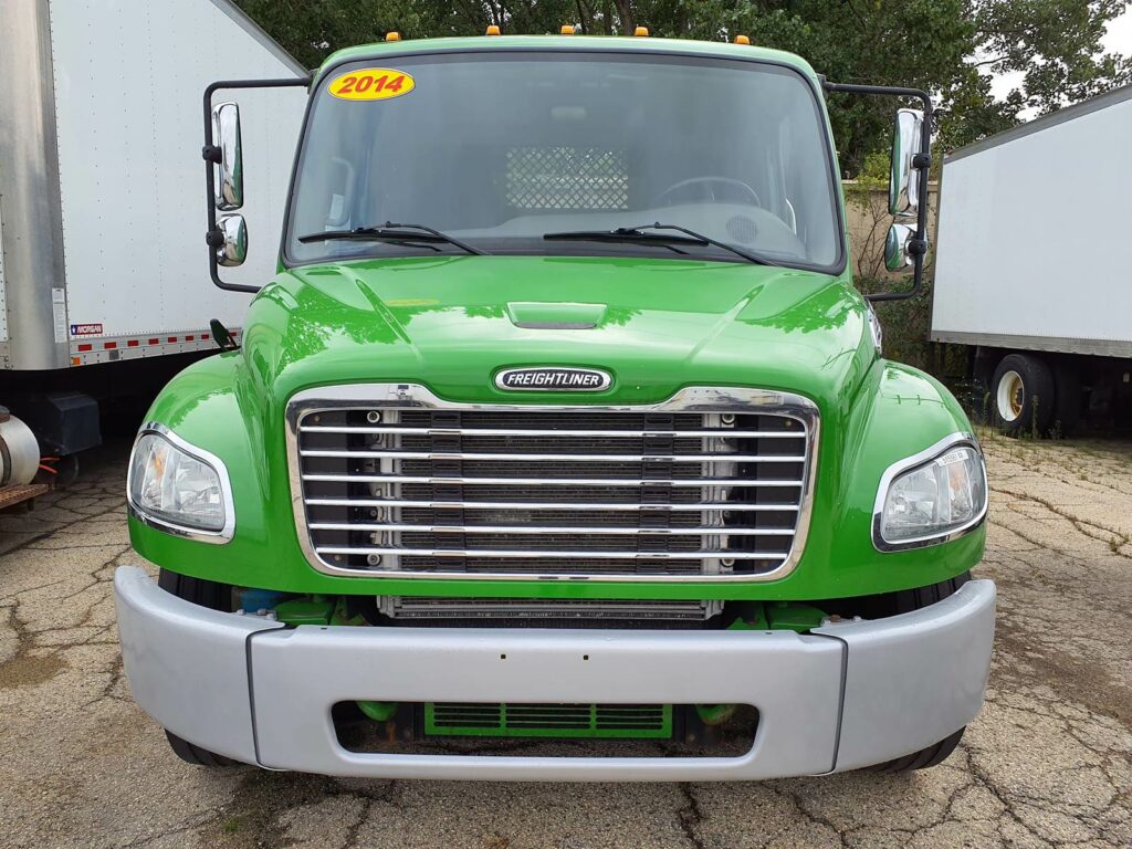 2014 Freightliner M2 106 26 ft Flatbed Truck – 280HP, 6 Speed Manual, Liftgate