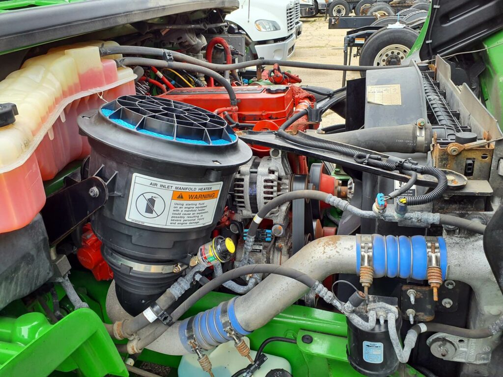 2014 Freightliner M2 106 26 ft Flatbed Truck – 280HP, 6 Speed Manual, Liftgate