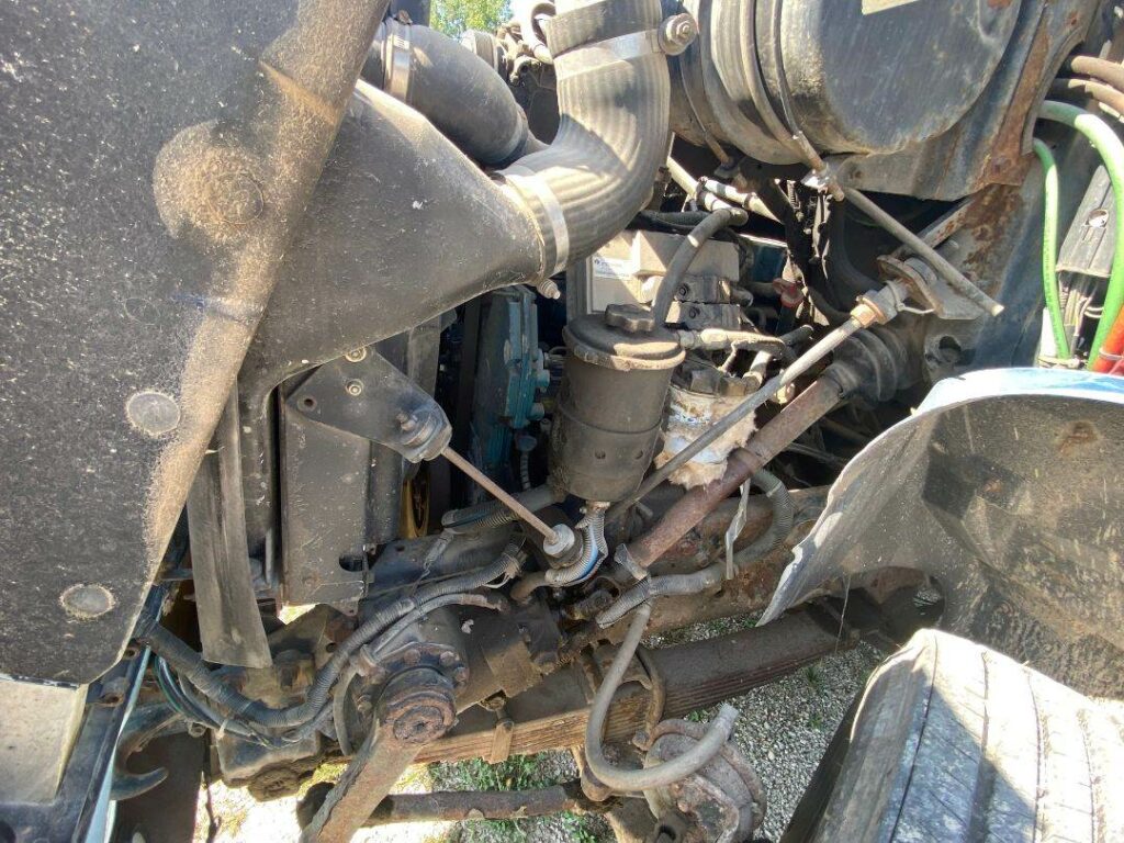 1998 International 8100 Fuel & Lube Truck