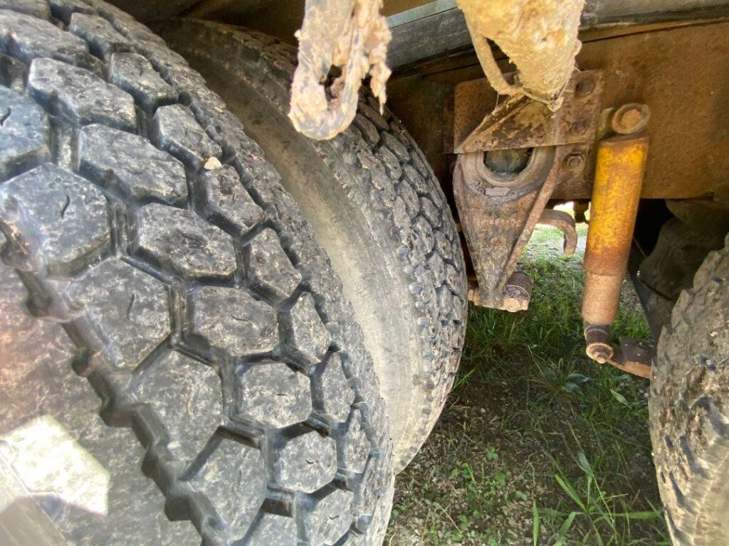 1998 International 8100 Fuel & Lube Truck