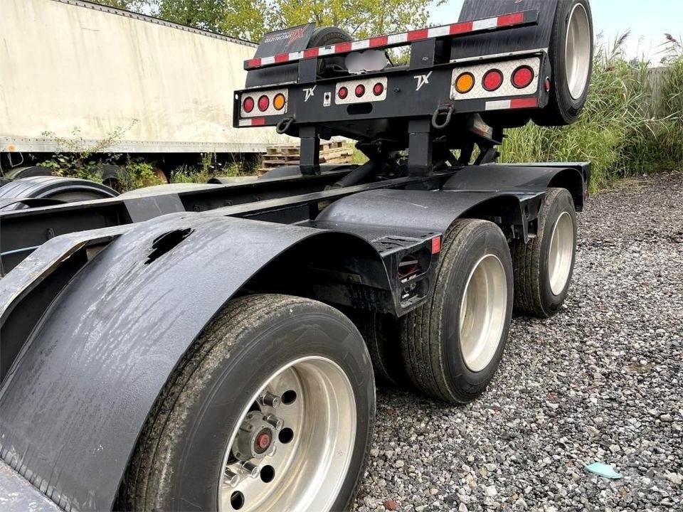 2020 XL Specialized 55 Ton Lowboy Trailer – 29ft Well, Quad-Axle, Hydraulic Detach, Non-Ground Bearing, Pony Motor, Outriggers, Flip Axle