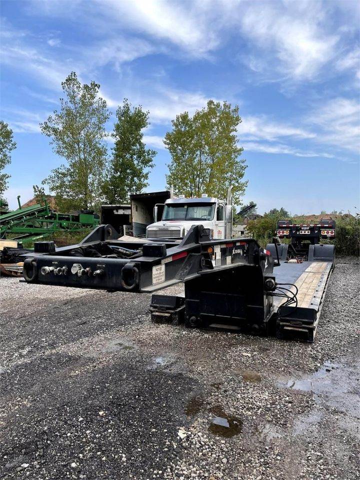 2020 XL Specialized 55 Ton Lowboy Trailer – 29ft Well, Quad-Axle, Hydraulic Detach, Non-Ground Bearing, Pony Motor, Outriggers, Flip Axle