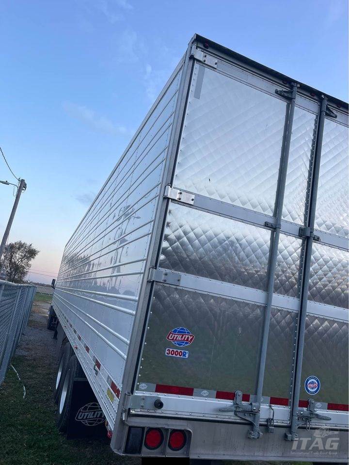 2023 UTILITY 53ft Reefer Trailer – 3,200 Hours, Thermo King Unit, Swing Doors, Side Skirts, Tire Inflattion System, Disc Brakes