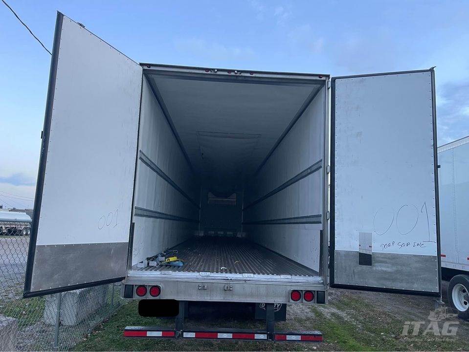 2023 UTILITY 53ft Reefer Trailer – 3,200 Hours, Thermo King Unit, Swing Doors, Side Skirts, Tire Inflattion System, Disc Brakes