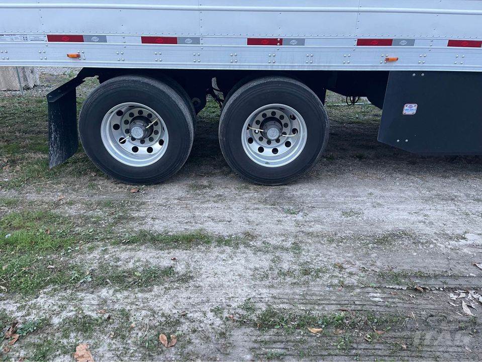 2023 UTILITY 53ft Reefer Trailer – 3,200 Hours, Thermo King Unit, Swing Doors, Side Skirts, Tire Inflattion System, Disc Brakes