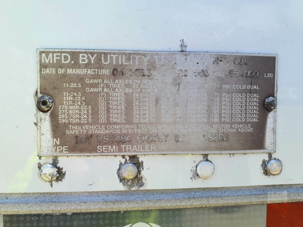 2014 UTILITY 48 ft Reefer Trailer – Swing Door, Liftgate, Thermo King