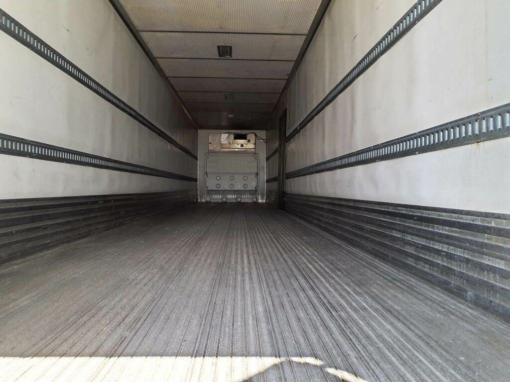 2014 UTILITY 48 ft Reefer Trailer – Single Axle, Swing Door, Liftgate, Thermo King