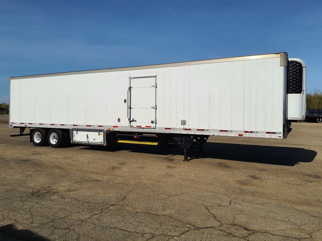 2014 UTILITY 48 ft Reefer Trailer – Swing Door, Liftgate, Thermo King