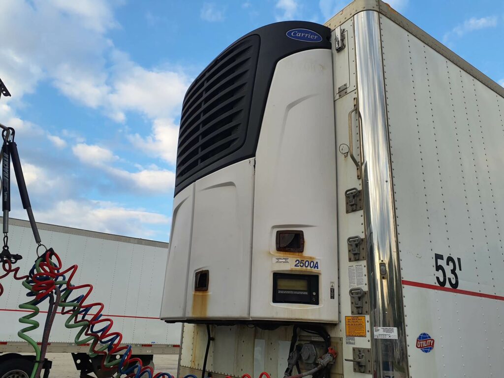 2013 UTILITY 53 ft Reefer Trailer – Swing Door, Carrier