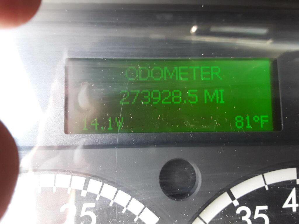 2017 Freightliner M2 106 16 ft Refrigerated Truck – 240HP, 9, Carrier, Liftgate