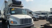 2015 Freightliner M2 106 22 ft Refrigerated Truck – 200HP, 6, Carrier