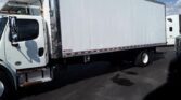 2018 Freightliner M2 106 26 ft Refrigerated Truck – 280HP, 9, Carrier