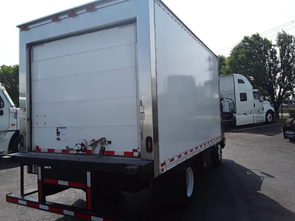 2017 Isuzu NPR 14 ft Refrigerated Truck – 215HP, 6, Carrier