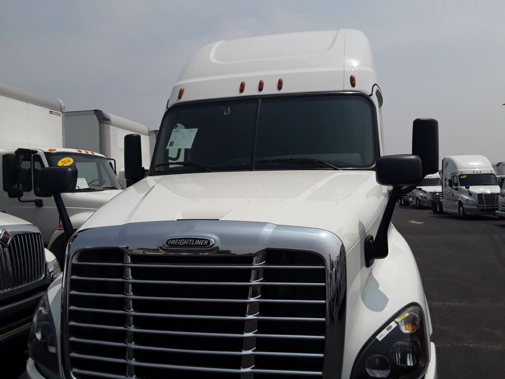 2020 Freightliner Cascadia 125 Sleeper Semi Truck – 72″ Condo Sleeper, 450HP, 10