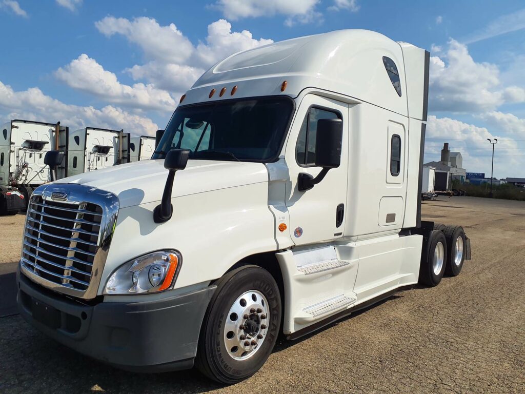 2017 Freightliner Cascadia 125 Sleeper Semi Truck – 72″ Condo Sleeper, 455HP, 12