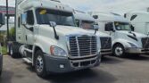 2017 Freightliner Cascadia 125 Sleeper Semi Truck – 60″ None, 450HP, 12 Speed Manual
