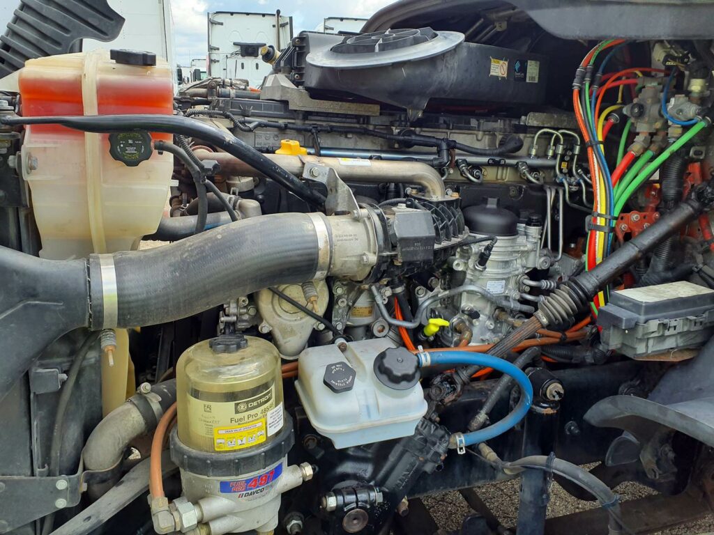 2018 Freightliner Cascadia 125 Sleeper Semi Truck – 72″ Condo Sleeper, 455HP, 12